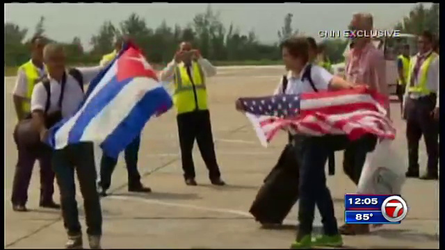 160831 Cuba plane lands